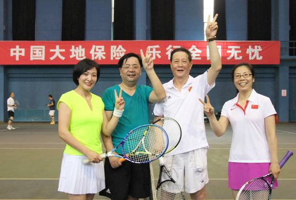 河北省第二届“大地保险杯”网球公开赛在石家庄落幕