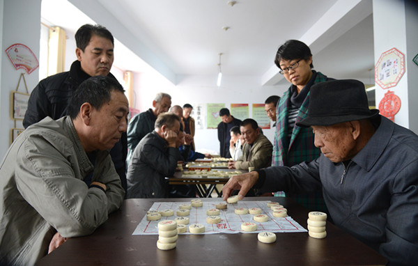 邯郸东门里社区：以棋会友迎重阳